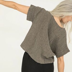 ✖️T R A D E D✖️  Elizabeth Suzanne Georgia Tee in Pepper Linen Gauze OSM